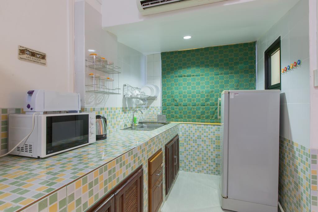 Patong Studio Apartments And Dormitory Экстерьер фото