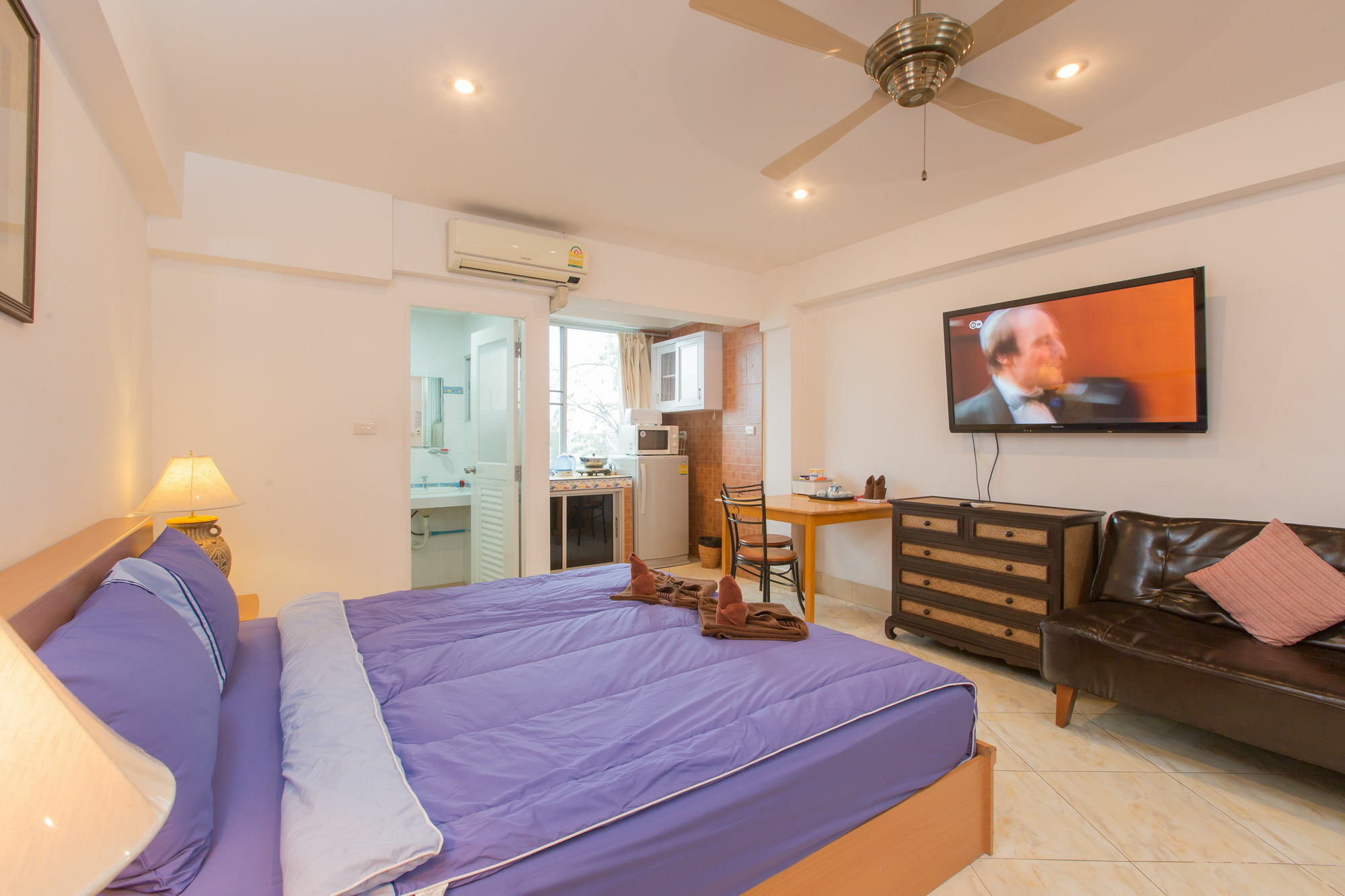 Patong Studio Apartments And Dormitory Экстерьер фото